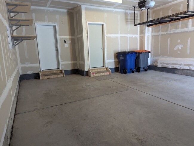 Building Photo - 1854 Peak Pr Ln