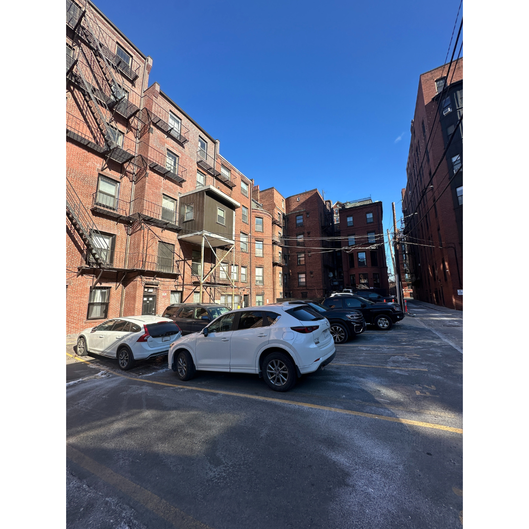 Building Photo - 507 Beacon St