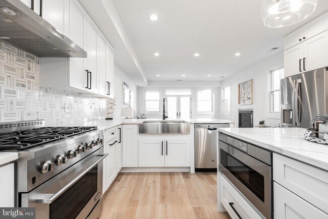 Building Photo - 309 N Patrick St