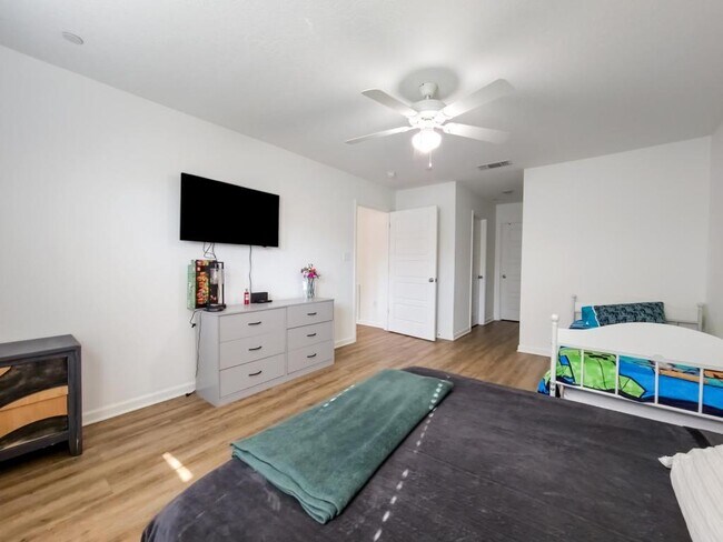 Building Photo - 11376 Camden Ct Cir