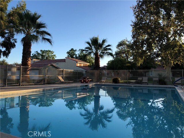 Building Photo - 307 Tava Ln