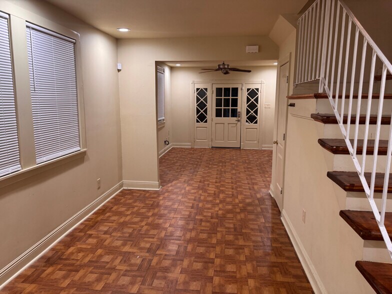 Building Photo - 2555 Elder St