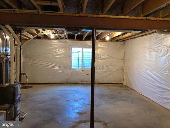 Building Photo - 46350 Creeping Primrose Ln