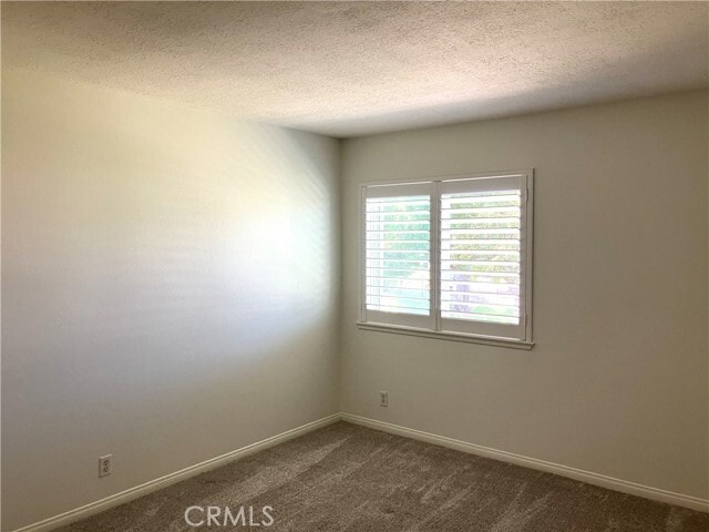 Building Photo - 5135 Hampton Ct