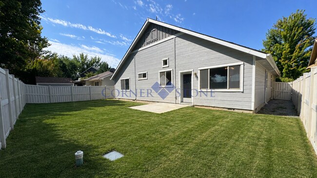 Building Photo - 1764 Ridge Way