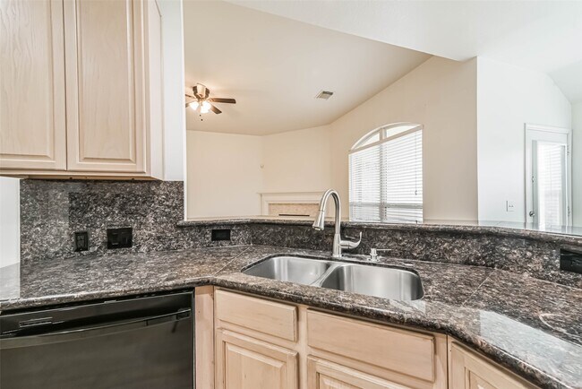 Building Photo - 2122 Louetta Spring Dr