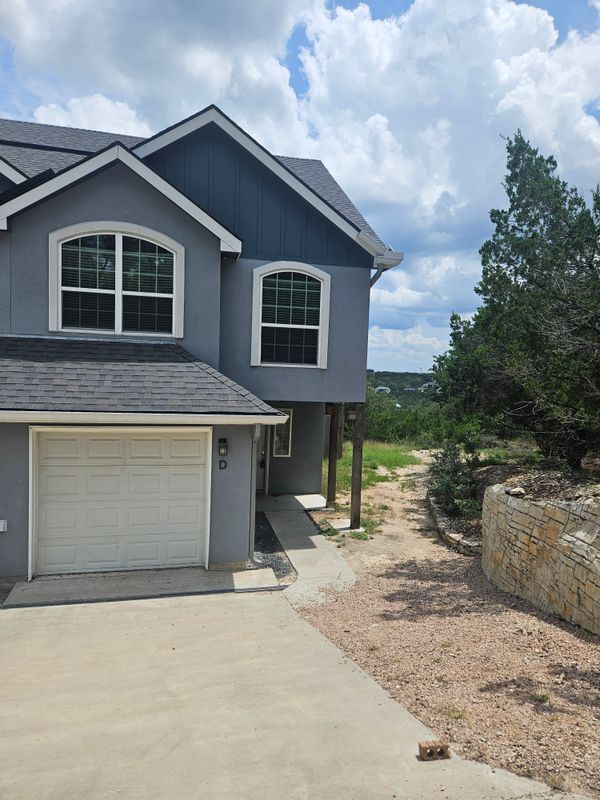 Building Photo - 5911 Lago Vista Way