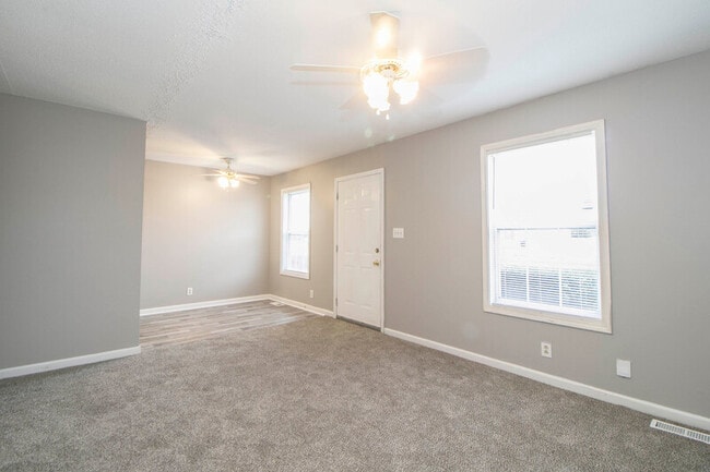 Building Photo - 1608 Hannibal Dr