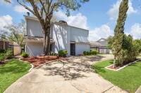 Building Photo - 3302 Chris Dr