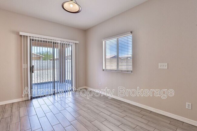 Building Photo - 9134 W Virginia Ave