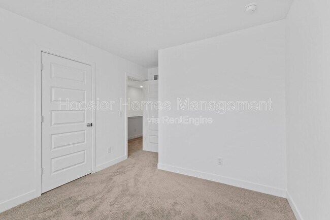 Building Photo - 15274 Farrington Rd