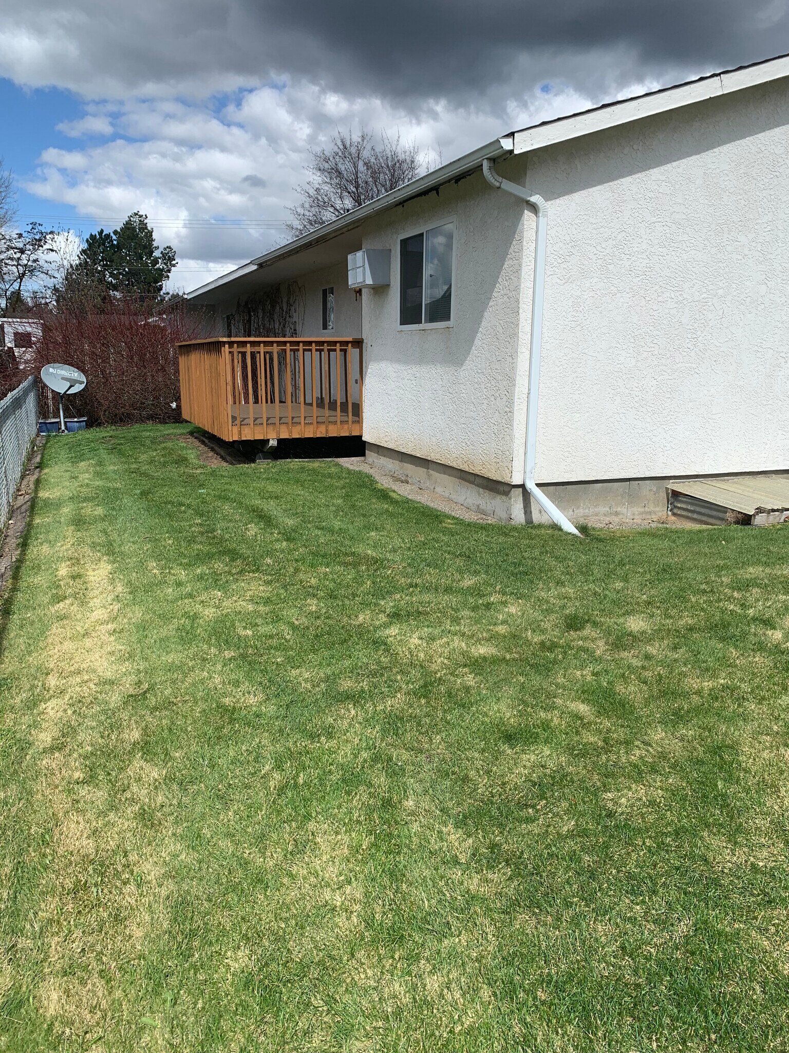 Building Photo - 3418 E 57th Ave