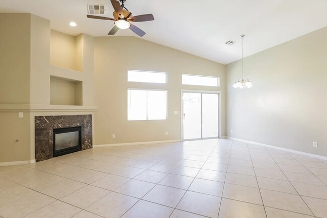 Building Photo - 2126 Paganini Ave