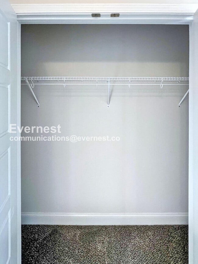 Building Photo - 637 Battery Ct