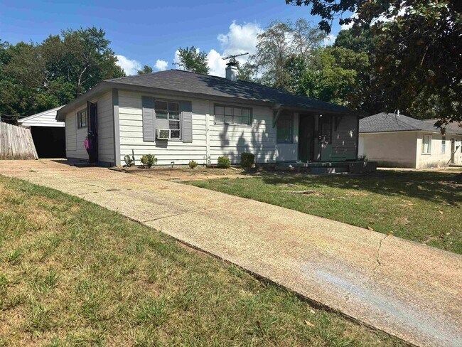 Building Photo - 1770 Sugarloaf St