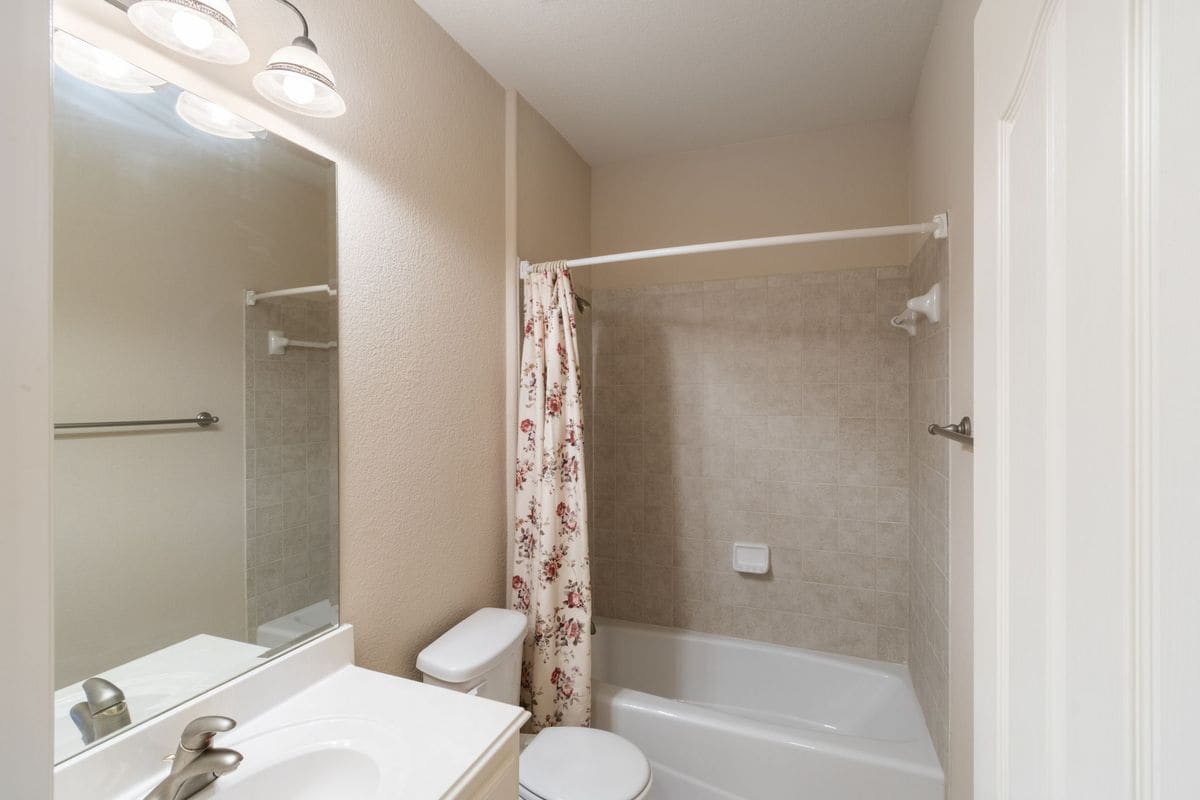 Building Photo - 15 Sarazen Loop N