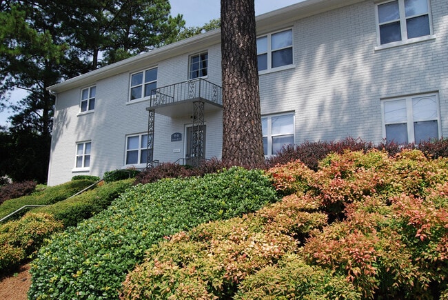 Building Photo - 15 Standish Ave NW