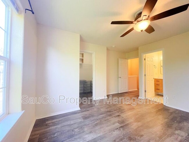 Building Photo - 20018 SW Monson St