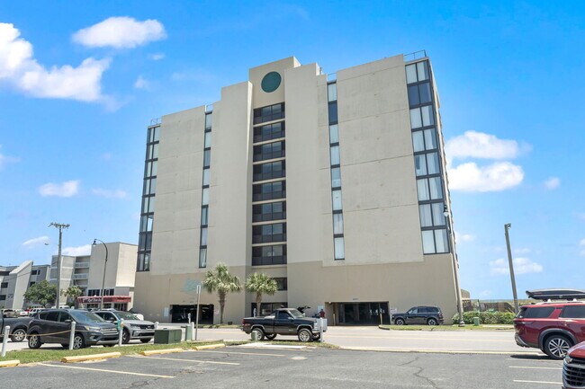 Building Photo - 1425 S Ocean Blvd
