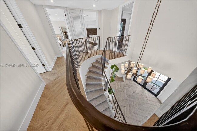 Building Photo - 4312 NE 22nd Ave