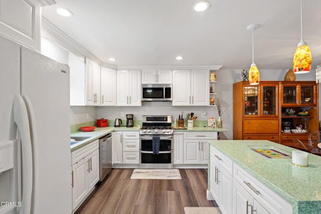 Building Photo - 5711 Owensmouth Ave