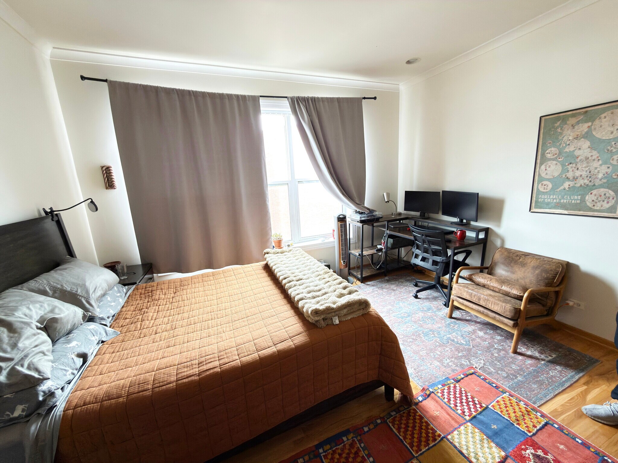 Building Photo - 1446 N Leavitt St