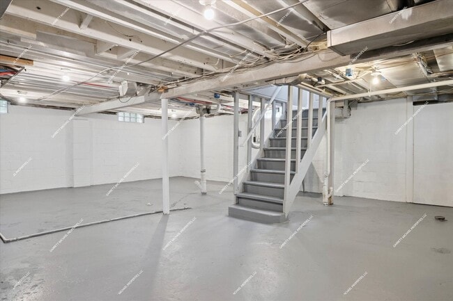 Building Photo - Charming 3-Bedroom Bungalow for Rent in Po...
