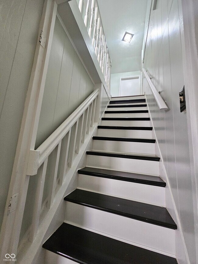 Building Photo - 2530 Lincoln St