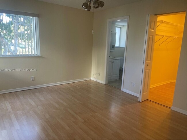 Building Photo - 3186 Via Poinciana