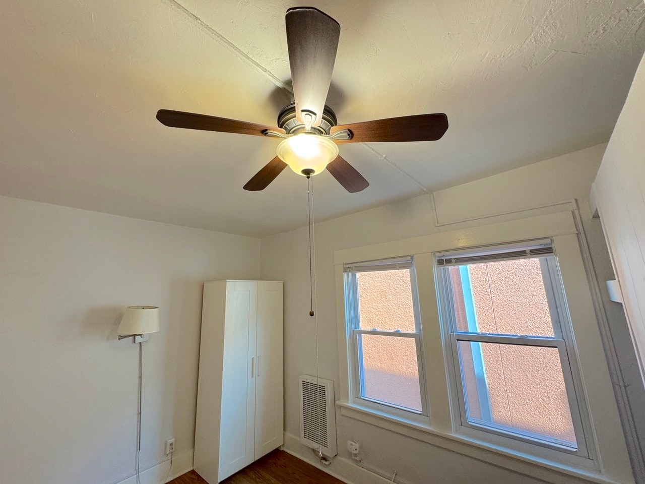 Building Photo - 40 Brooks Ave