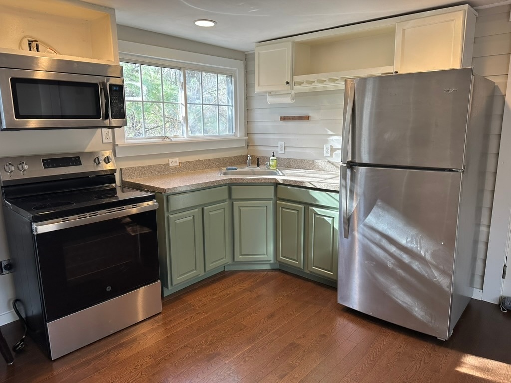 Kitchen - 328 Great Rd