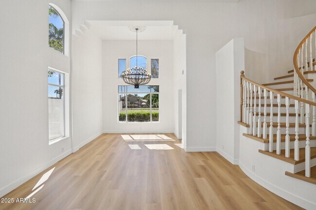 Building Photo - 5953 W Aurora Dr