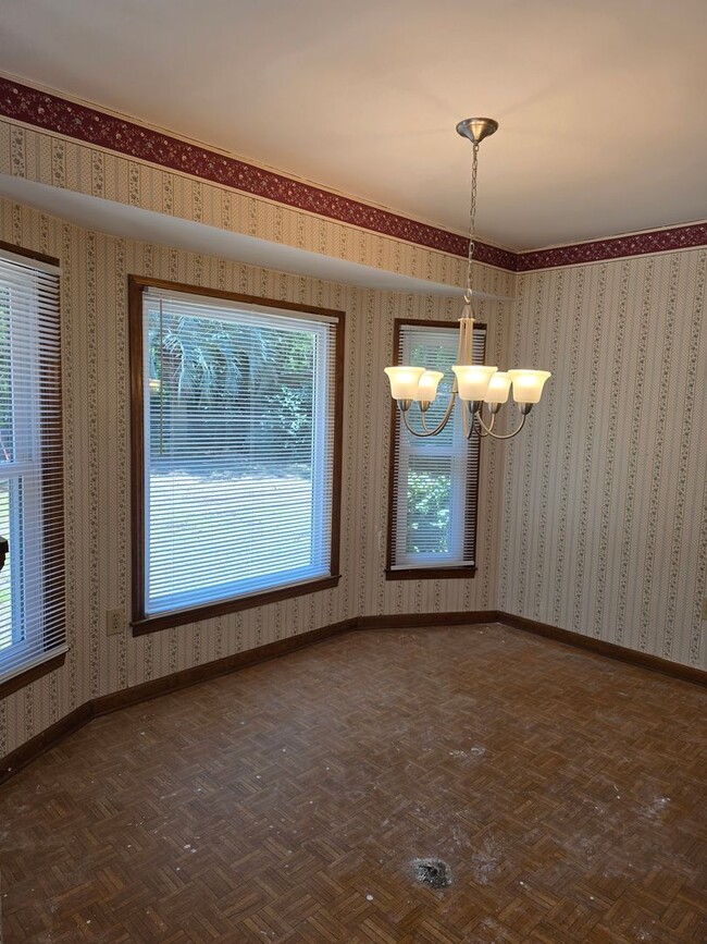 Building Photo - 407 Indian Dr