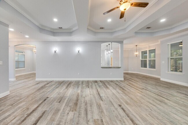 Building Photo - 1148 Sioux Cir