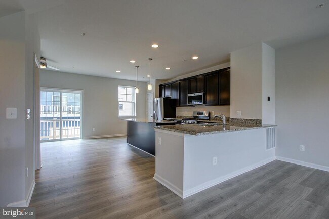 Building Photo - 14217 Travilah Rd