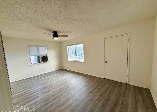 Building Photo - 44411 Kingtree Ave