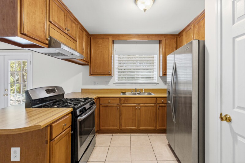 Building Photo - 3281 Woodard Dr