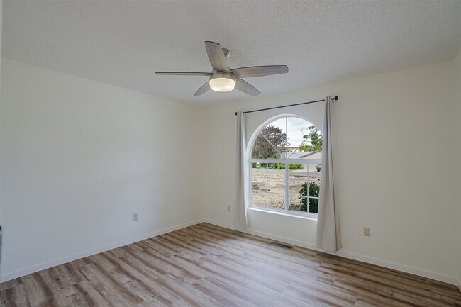 Building Photo - 11045 E Turquoise Cir