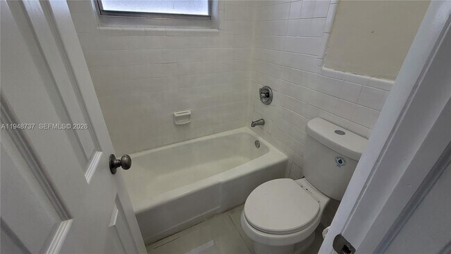 Building Photo - 13240 Port Said Rd