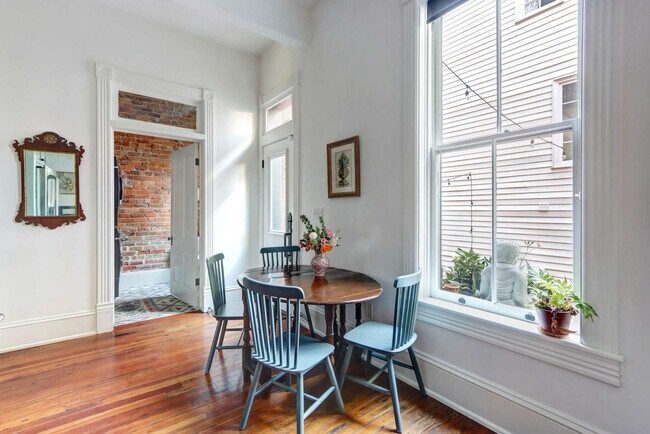 Building Photo - 415 Whitaker St