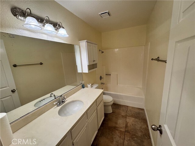 Building Photo - 24563 Westhaven Ct