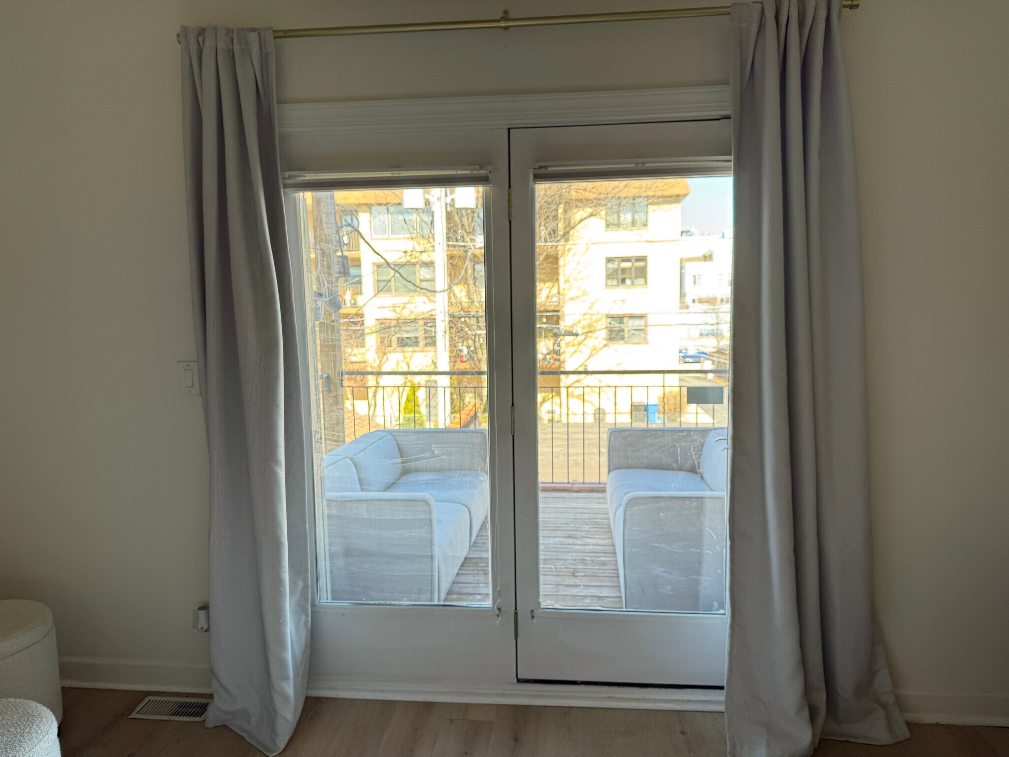 Building Photo - 2212 W Huron St