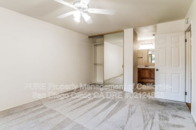 Building Photo - 2107 David Dr