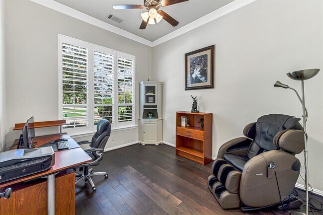 Building Photo - 10518 Red Cedar Hollow Dr