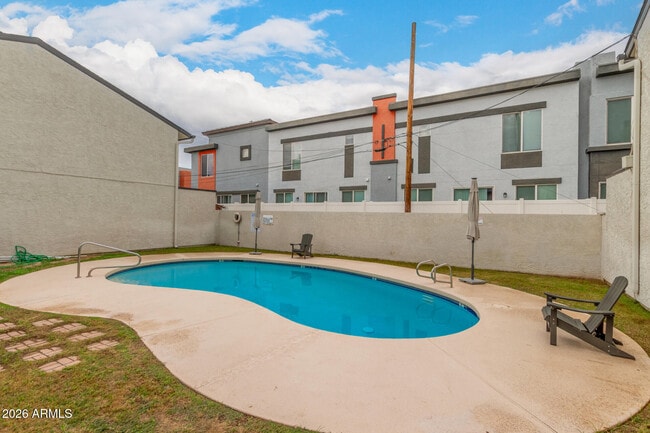 Building Photo - 3136 N 38th St