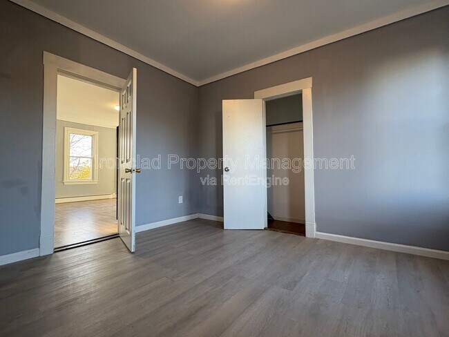 Building Photo - 3 Omo St