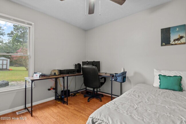 Building Photo - 39 Orrin Ct