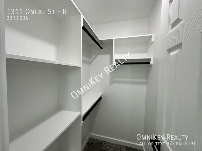 Building Photo - 1311 Oneal St