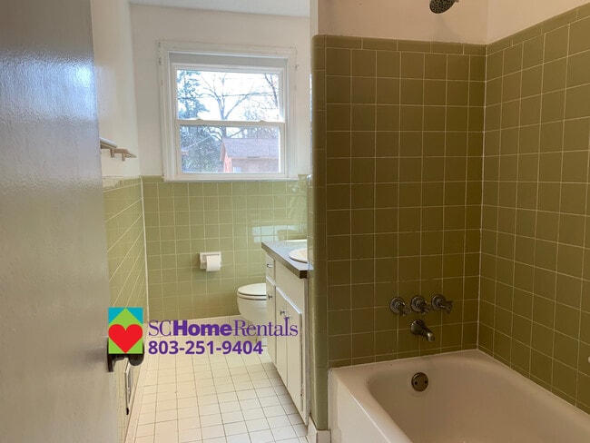 Hall Bath - 231 Vincenne Rd
