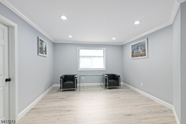 Building Photo - 70 Overlook Dr